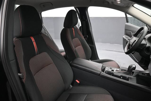 Used 2026 Nissan Sentra SR w/ Floor Mat Package FWD image 28