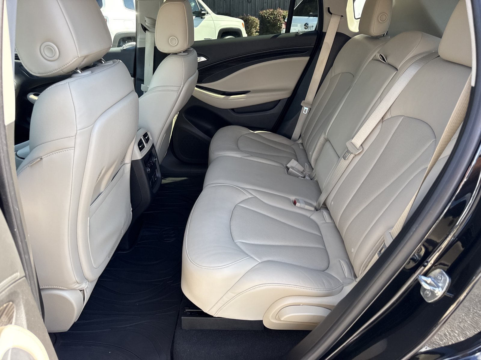 Used 2020 Buick Envision Premium w/ Driver Confidence Package AWD/4WD image 10