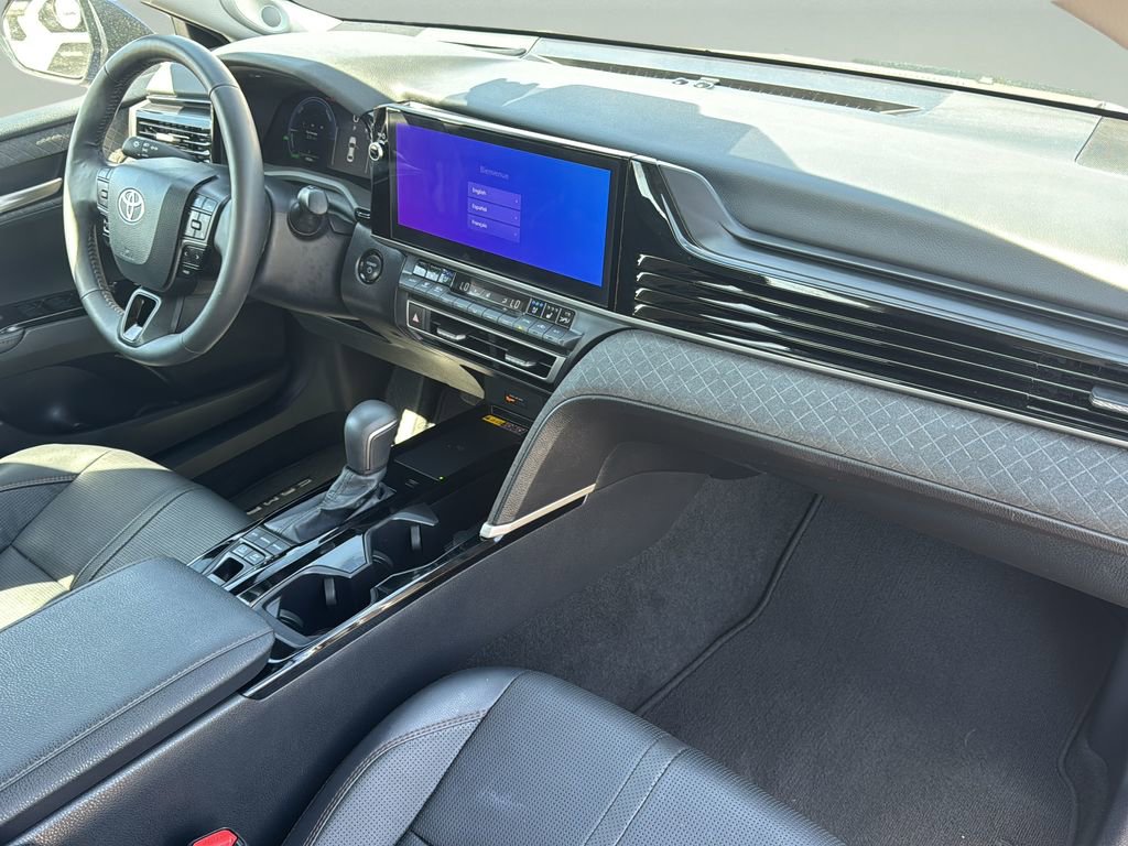 Used 2025 Toyota Camry XLE w/ Premium Package image 29