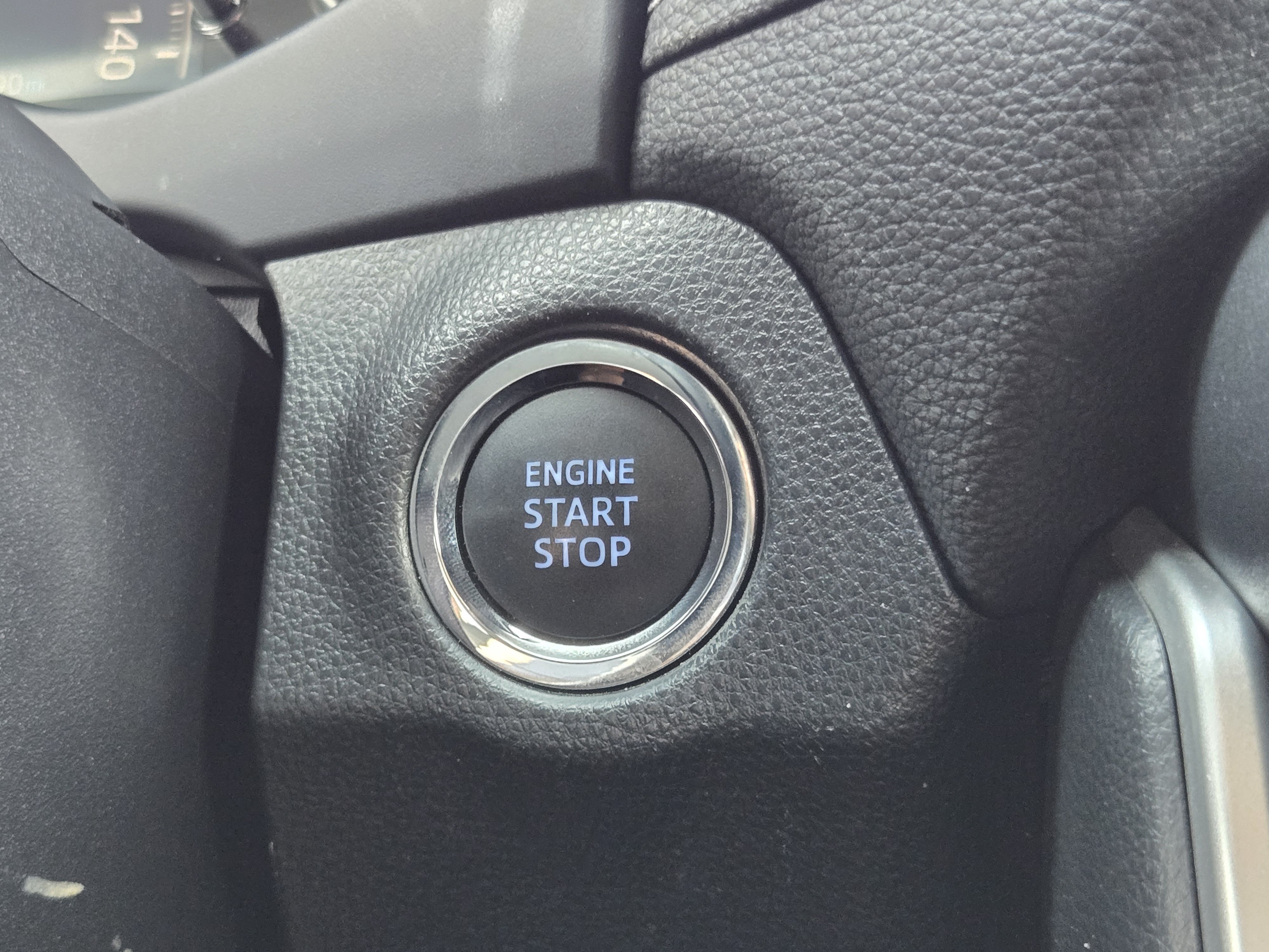 Used 2019 Toyota RAV4 Limited w/ Advanced Technology Package AWD/4WD image 17