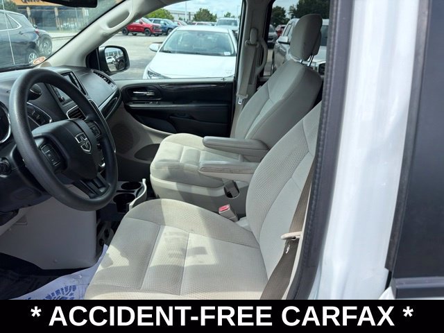 Used 2019 Dodge Grand Caravan SE FWD image 14