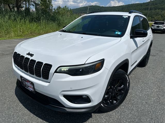 Used 2023 Jeep Cherokee Altitude Lux