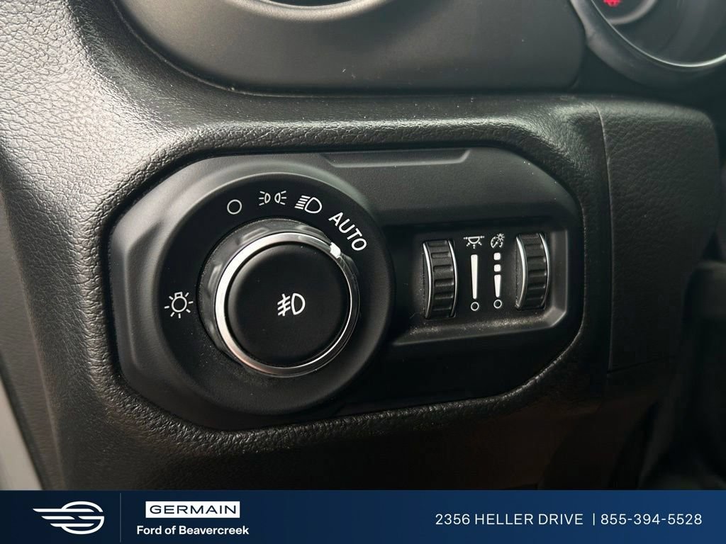 Used 2022 Jeep Wrangler Unlimited Sport AWD/4WD image 17