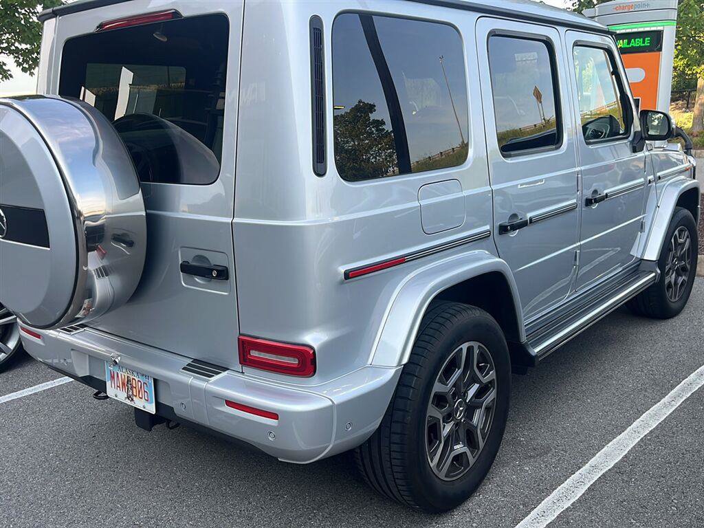 Used 2025 Mercedes-Benz G 550 image 9