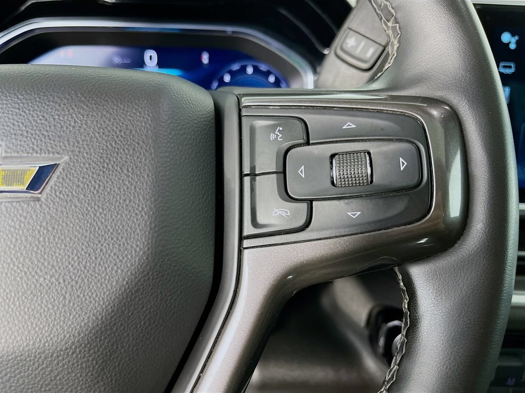 Used 2025 Chevrolet Silverado 3500 High Country w/ High Country Premium Package AWD/4WD image 17