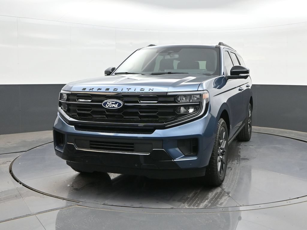 New 2027 Ford Expedition Platinum w/ Stealth Appearance Package RWD image 28