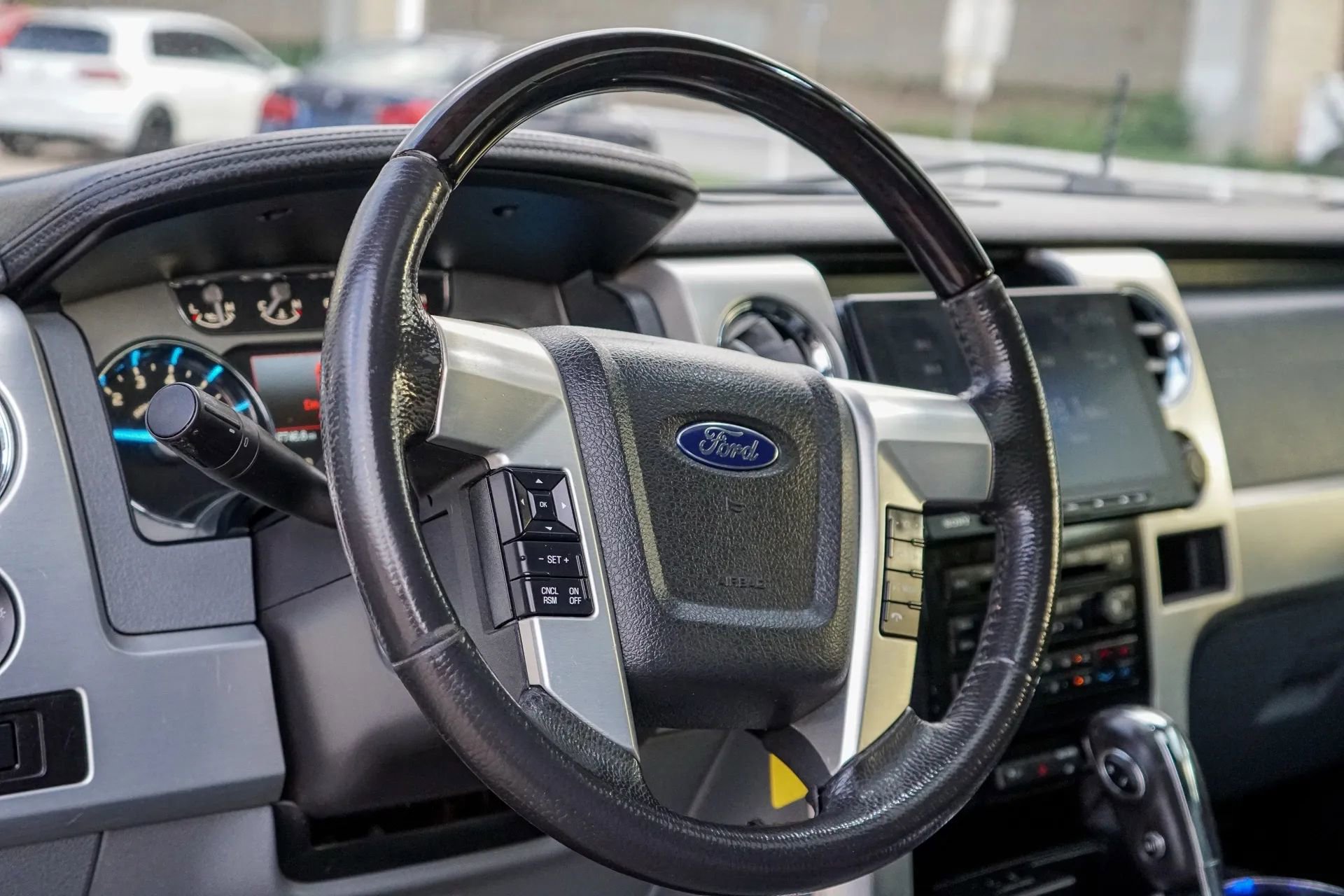 Used 2011 Ford F150 Platinum AWD/4WD image 12