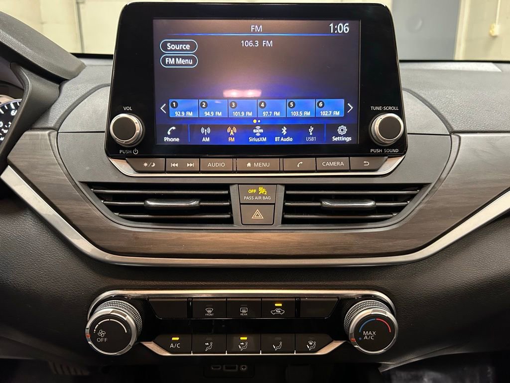 Used 2023 Nissan Altima 2.5 SV image 23