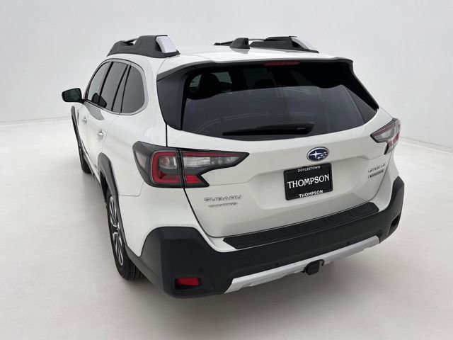 Used 2025 Subaru Outback Touring XT AWD/4WD image 8