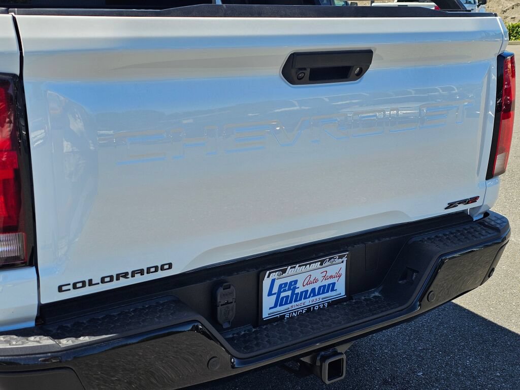 New 2026 Chevrolet Colorado ZR2 w/ Midnight Edition AWD/4WD image 27