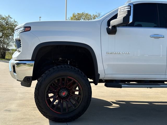 Used 2024 Chevrolet Silverado 2500 LTZ image 5
