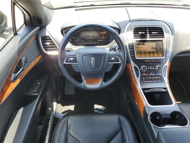 Used 2019 Lincoln Nautilus Select image 14
