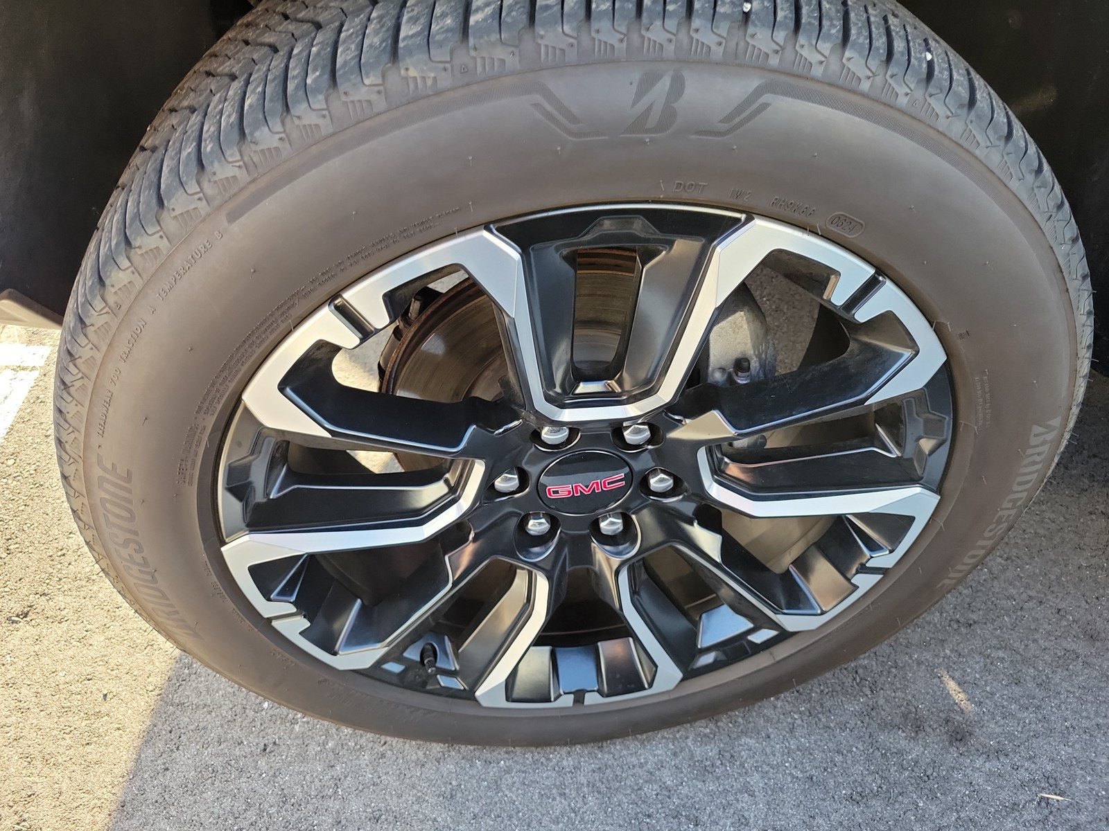 Used 2024 GMC Canyon Denali AWD/4WD image 6