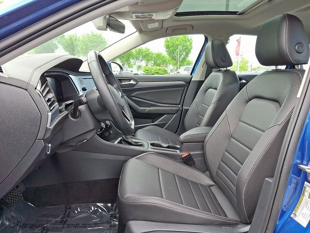 Used 2023 Volkswagen Jetta SE FWD image 13