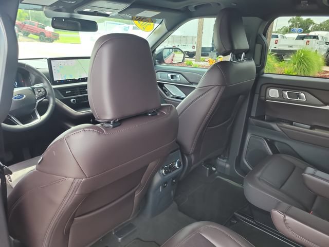 Used 2026 Ford Explorer Platinum RWD image 13