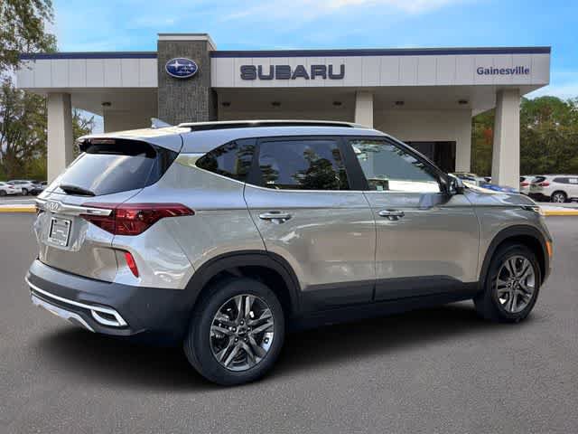 Used 2023 Kia Seltos S w/ Navigation Package FWD image 6