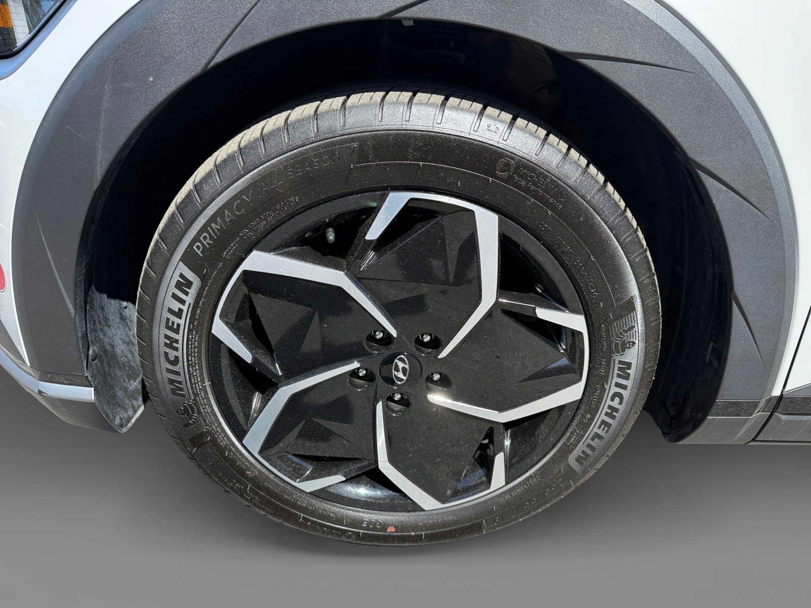 Certified 2024 Hyundai Ioniq 5 SEL image 9