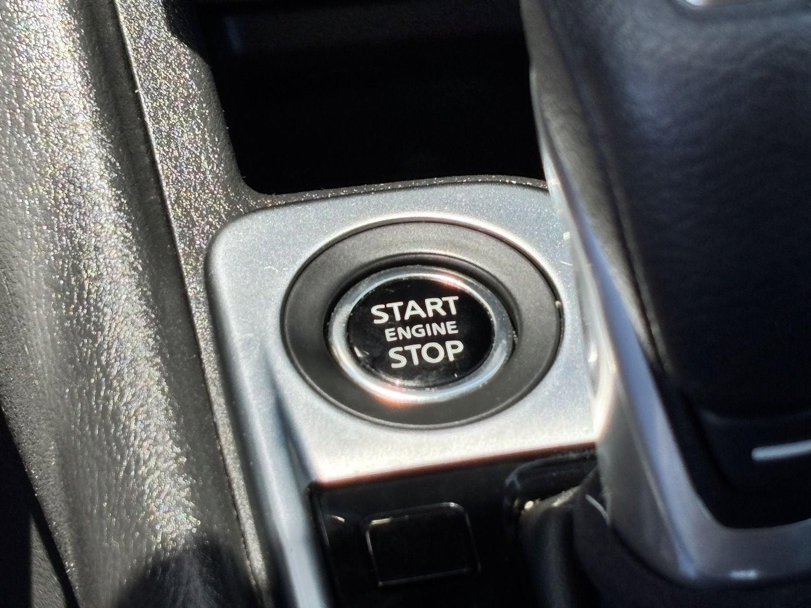 Used 2025 Nissan Sentra SV FWD image 22
