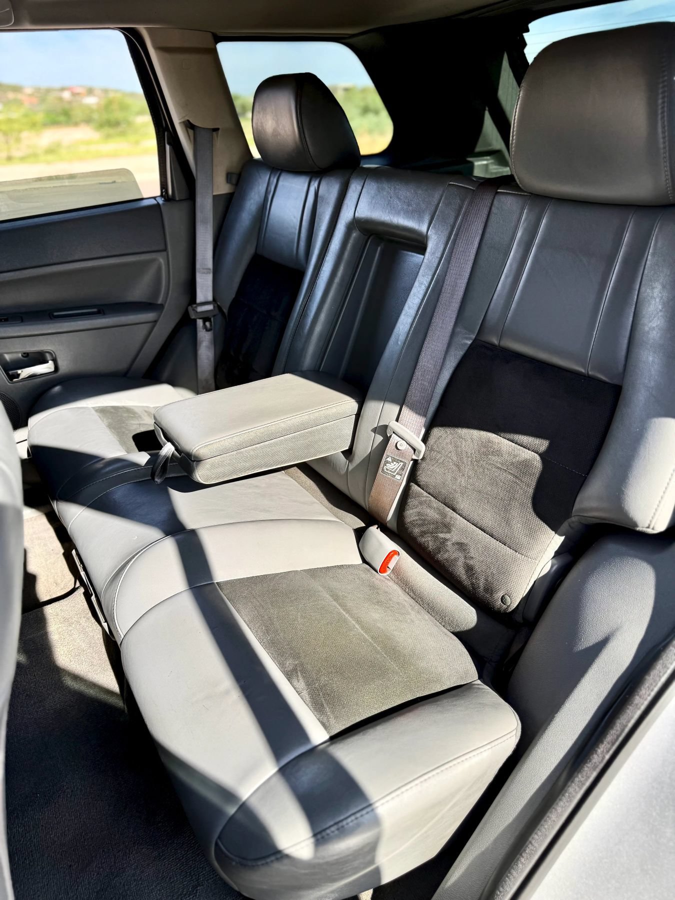 Used 2007 Jeep Grand Cherokee SRT8 w/ SRT Option Group I AWD/4WD image 41