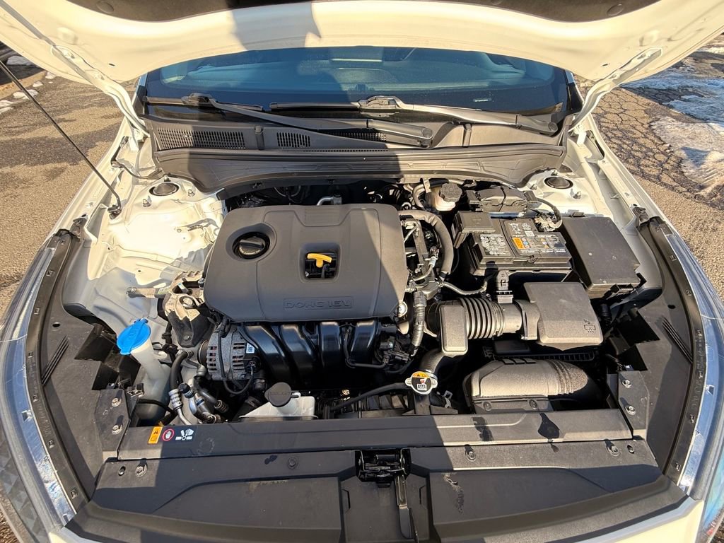 Used 2023 Kia Forte LXS image 12