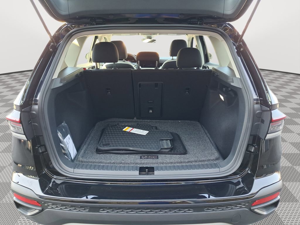 New 2025 Volkswagen Taos S image 15