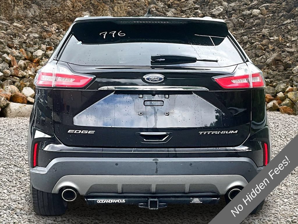 Used 2020 Ford Edge Titanium w/ Cargo Accessory Package FWD image 4