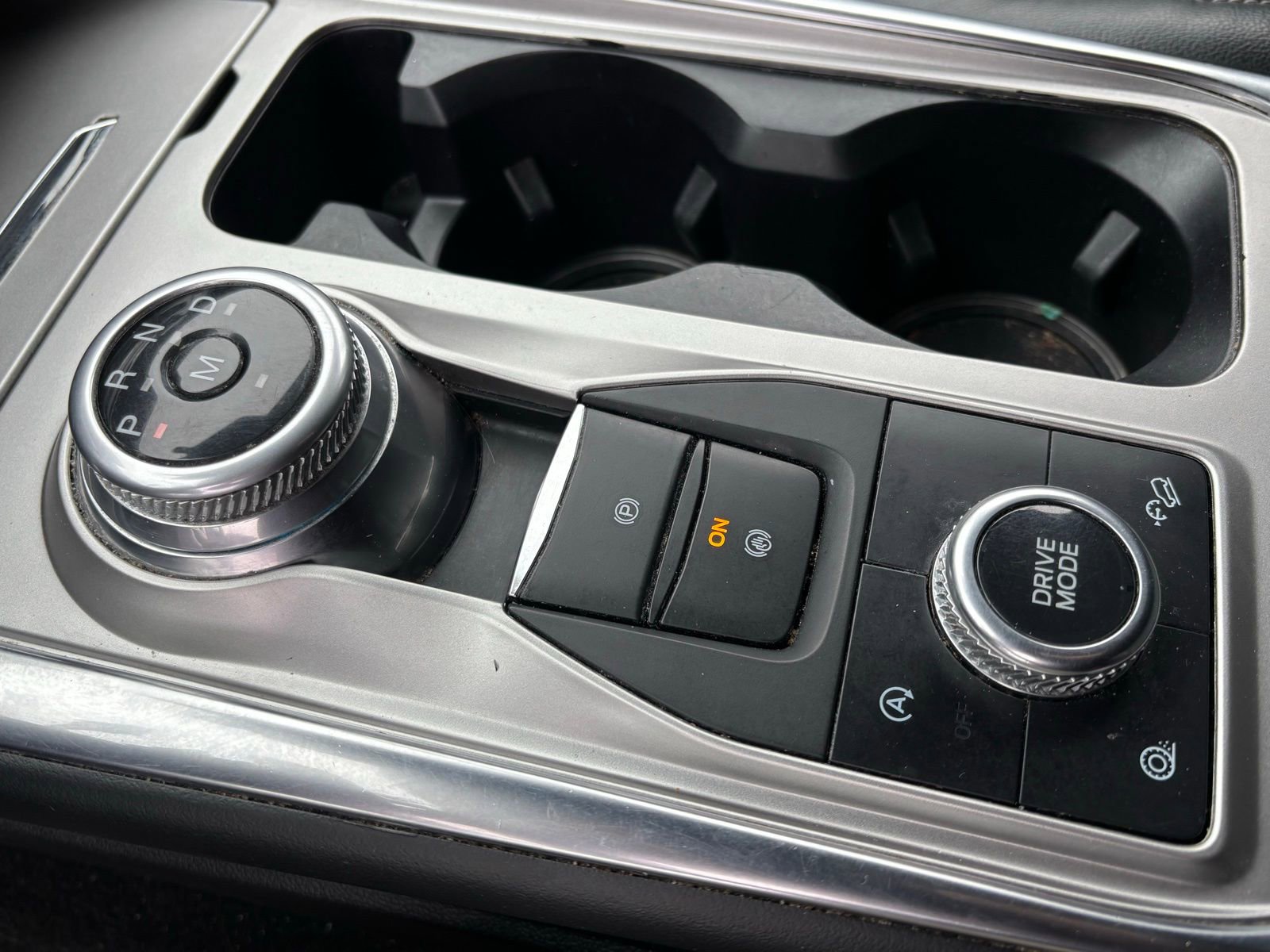 Used 2020 Ford Explorer Limited w/ Class III Trailer Tow Package AWD/4WD image 13