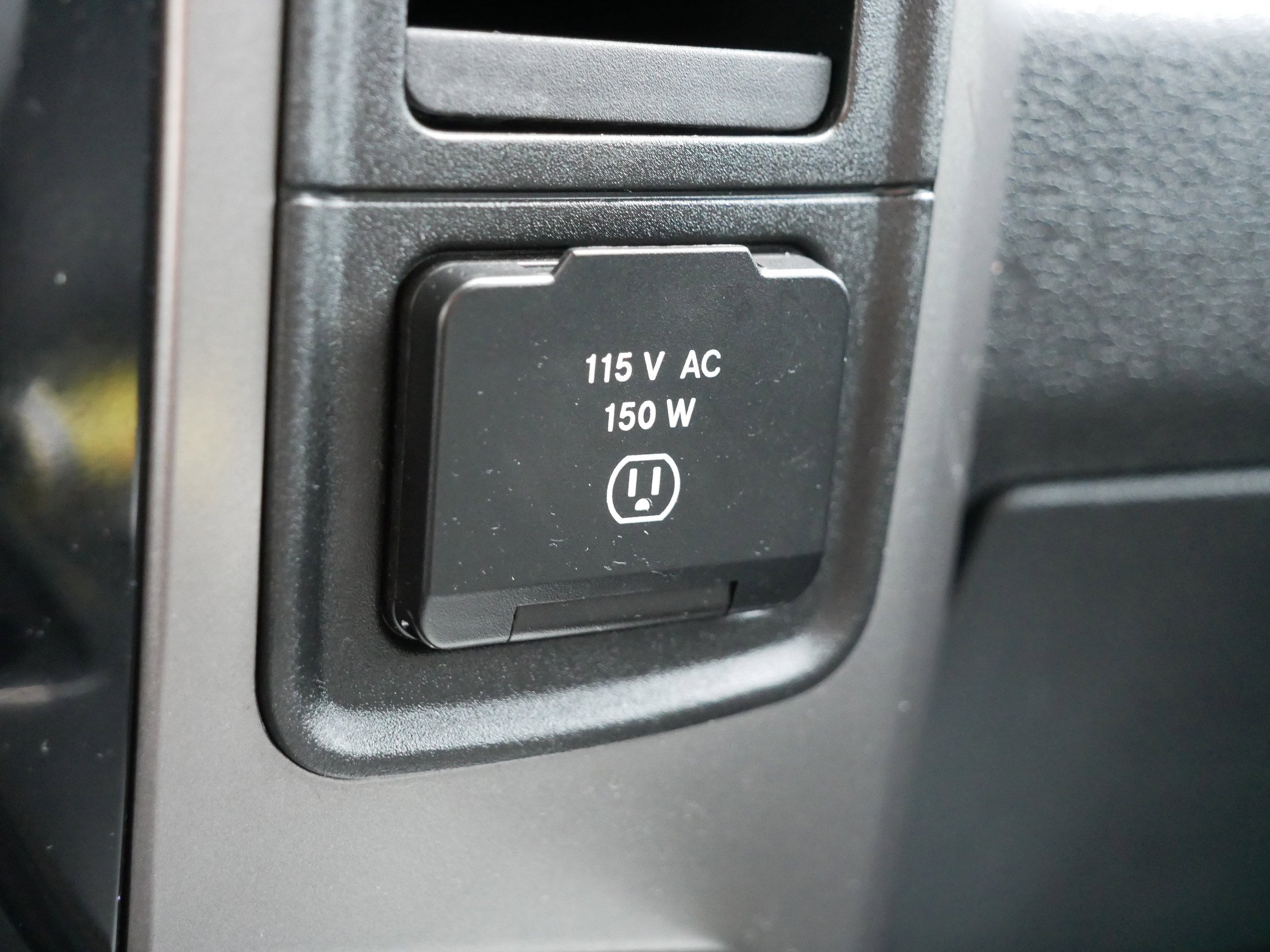 Used 2018 RAM 1500 Sport w/ Convenience Group image 31