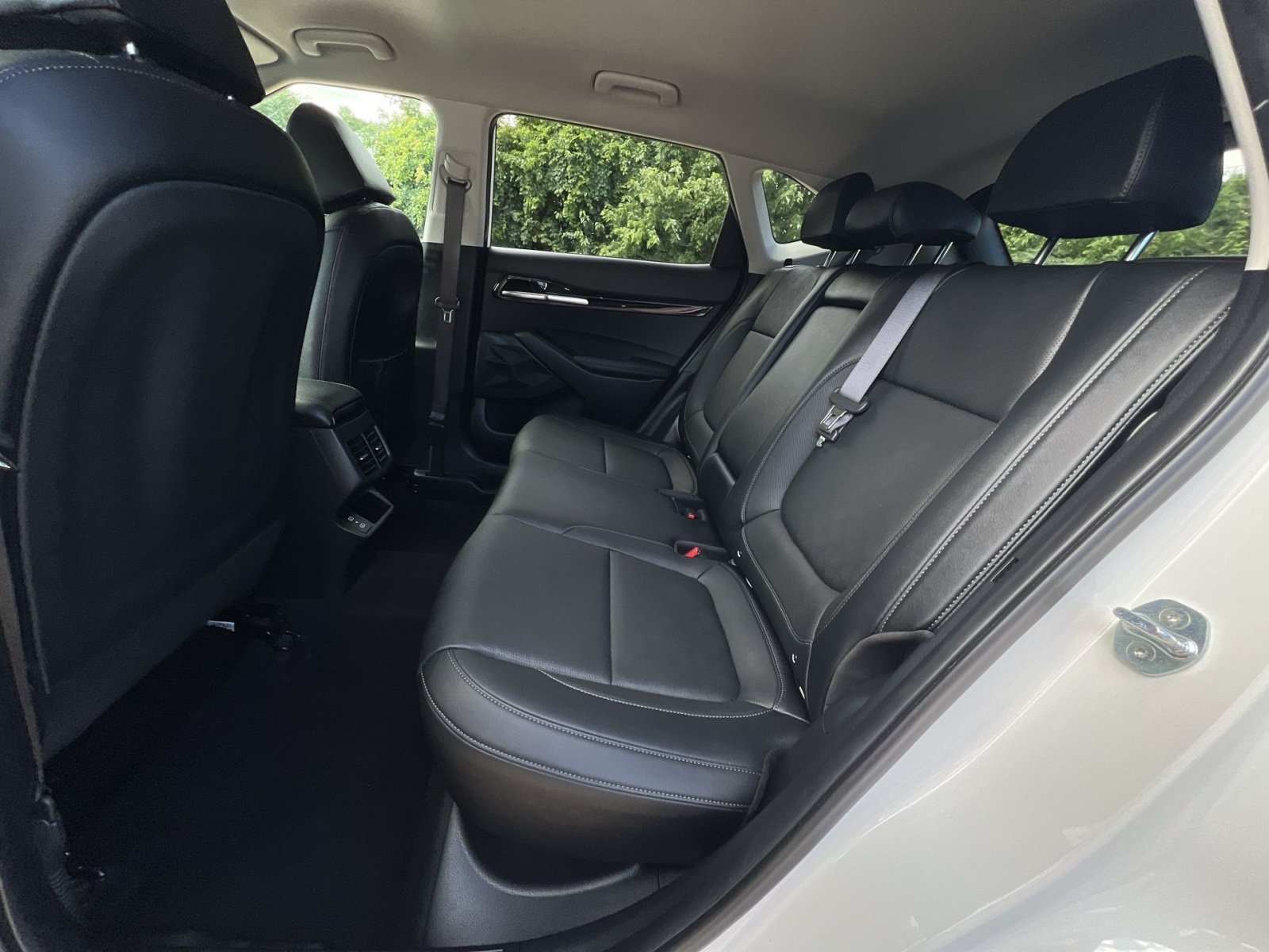 Used 2024 Kia Seltos EX FWD image 35