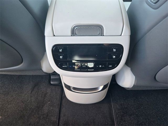 New 2026 Hyundai Ioniq 9 Calligraphy image 14
