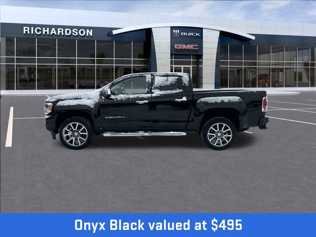Used 2022 GMC Canyon Denali image 2
