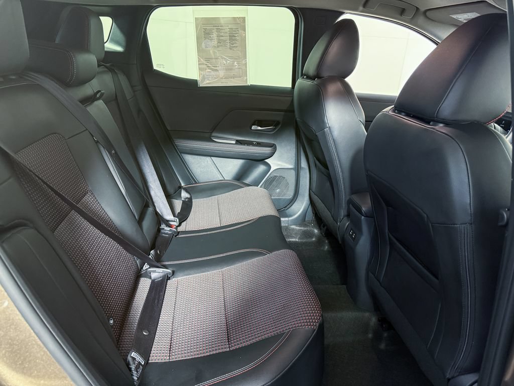 Certified 2025 Nissan Kicks SR AWD/4WD image 35