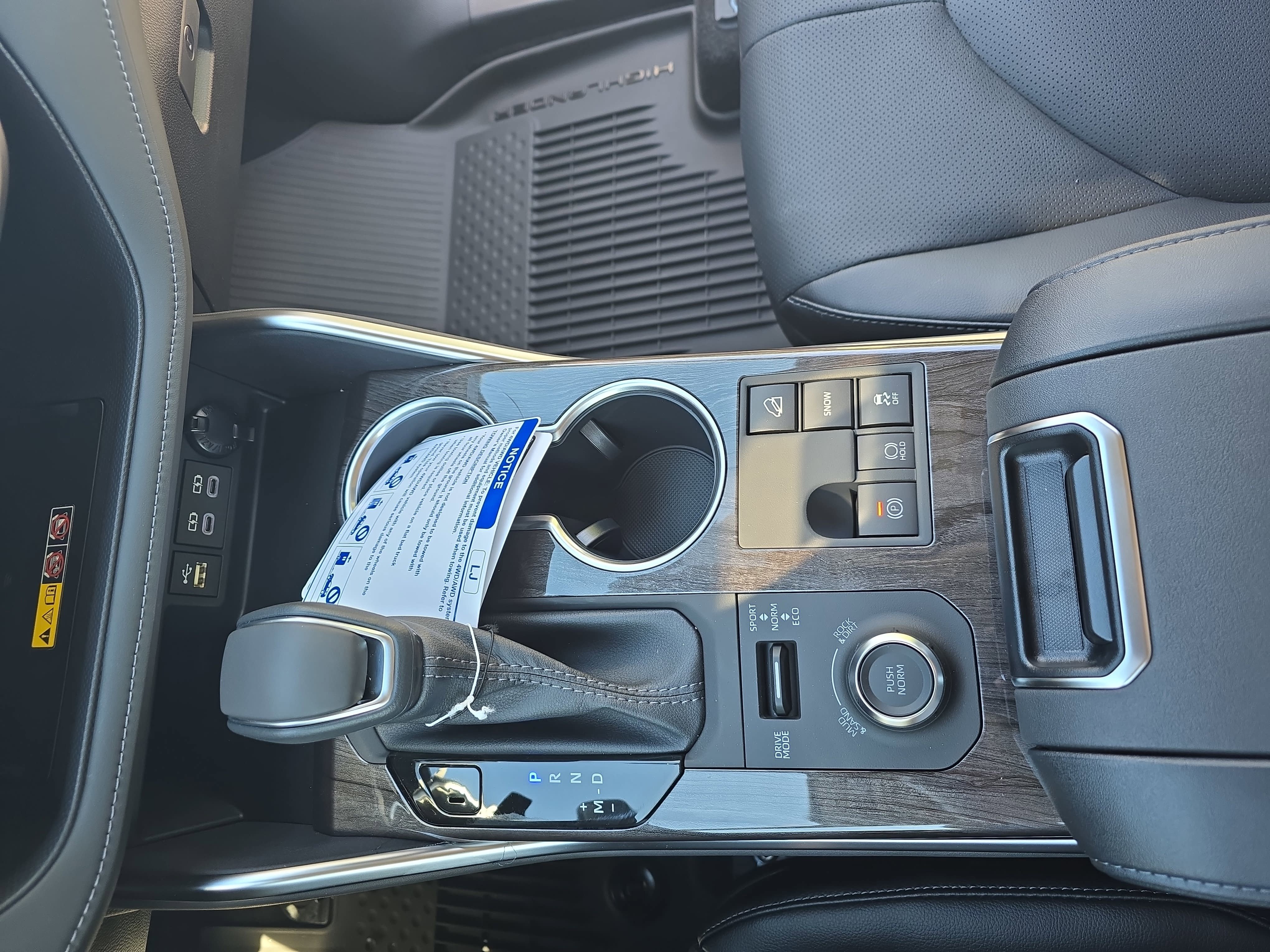New 2026 Toyota Highlander Limited AWD/4WD image 22