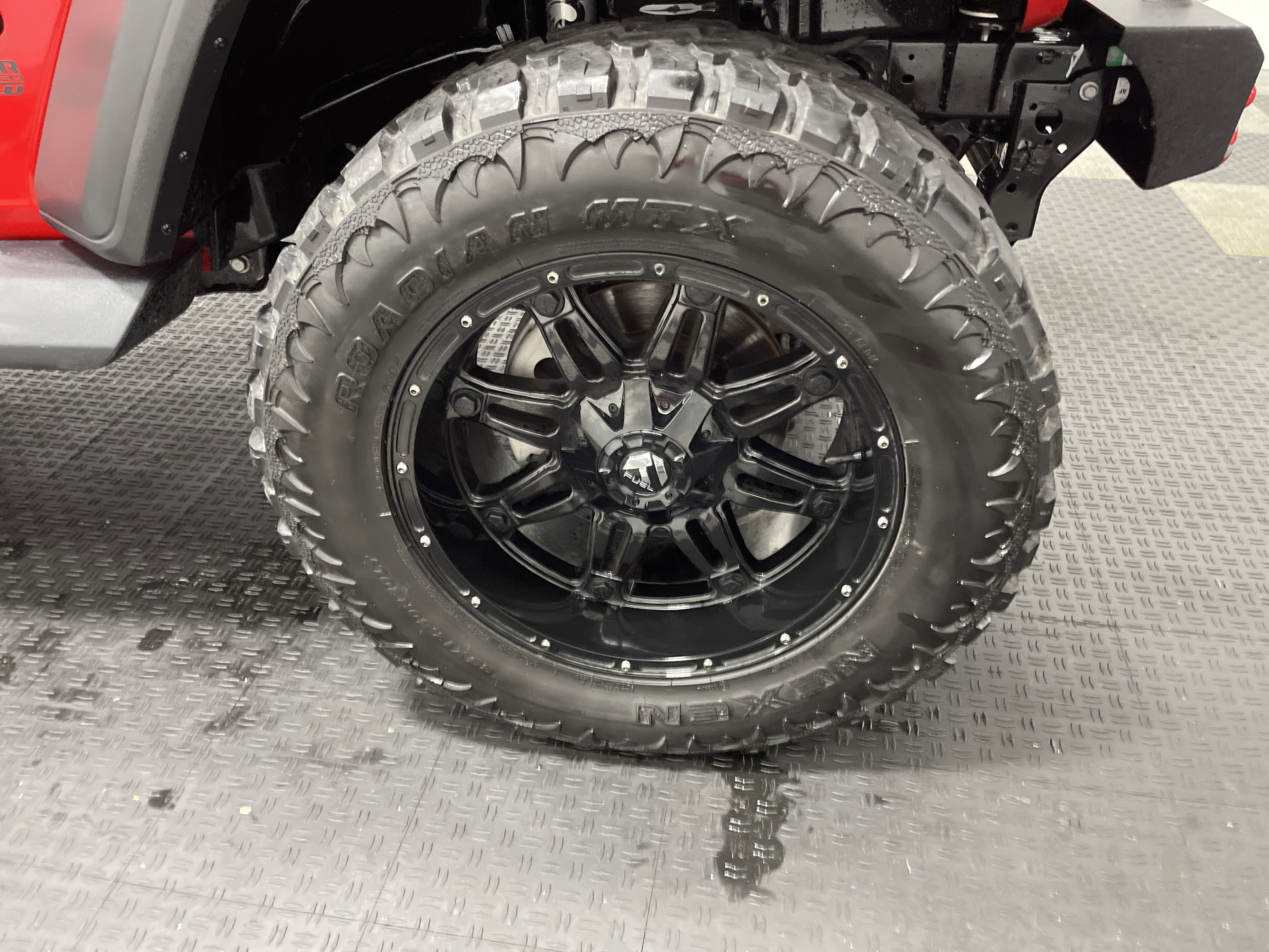Used 2018 Jeep Wrangler Unlimited Sport S AWD/4WD image 28