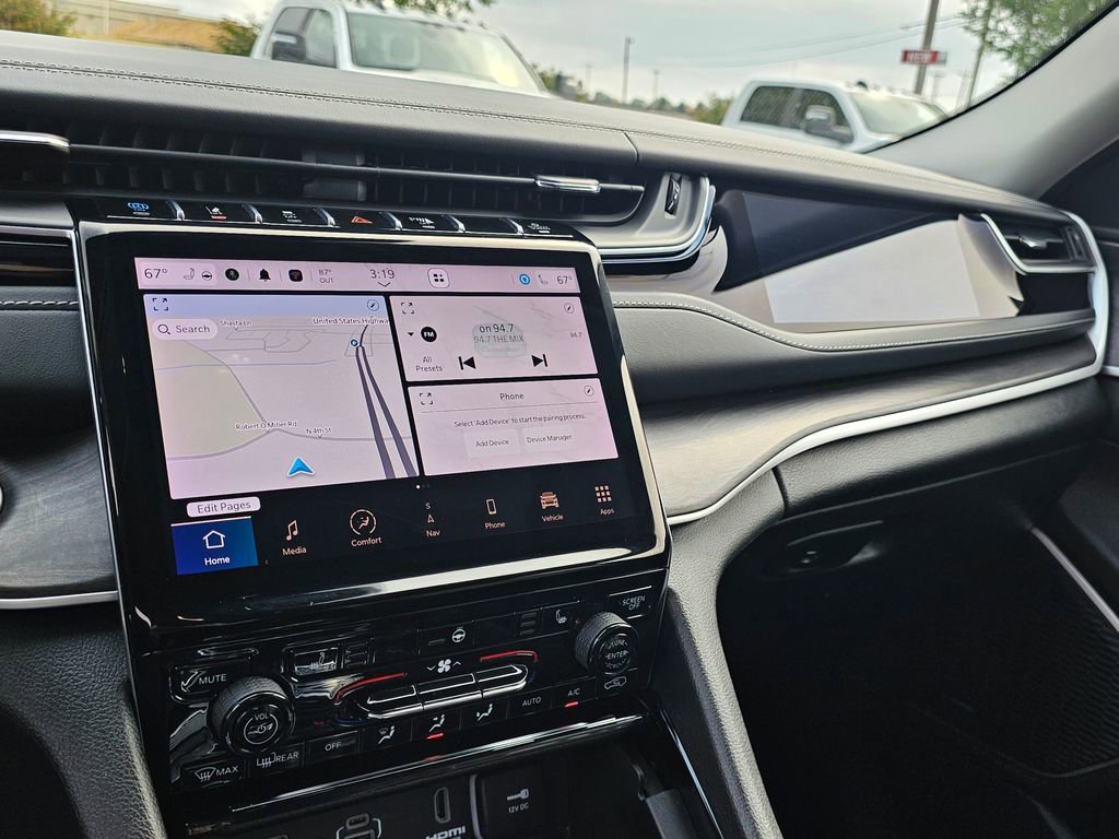 Used 2023 Jeep Grand Cherokee 4WD 4xe image 26