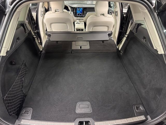 Certified 2023 Volvo XC60 B5 Ultimate image 36