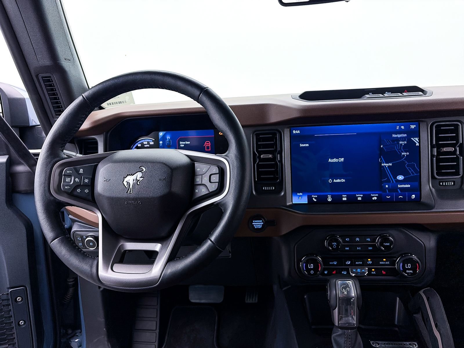 Used 2024 Ford Bronco Outer Banks image 5