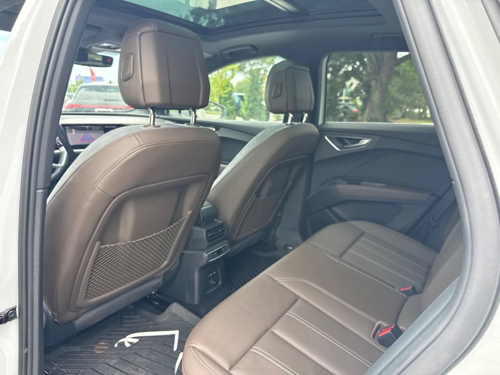 Used 2023 Audi Q4 e-tron Premium w/ Convenience Package RWD image 20