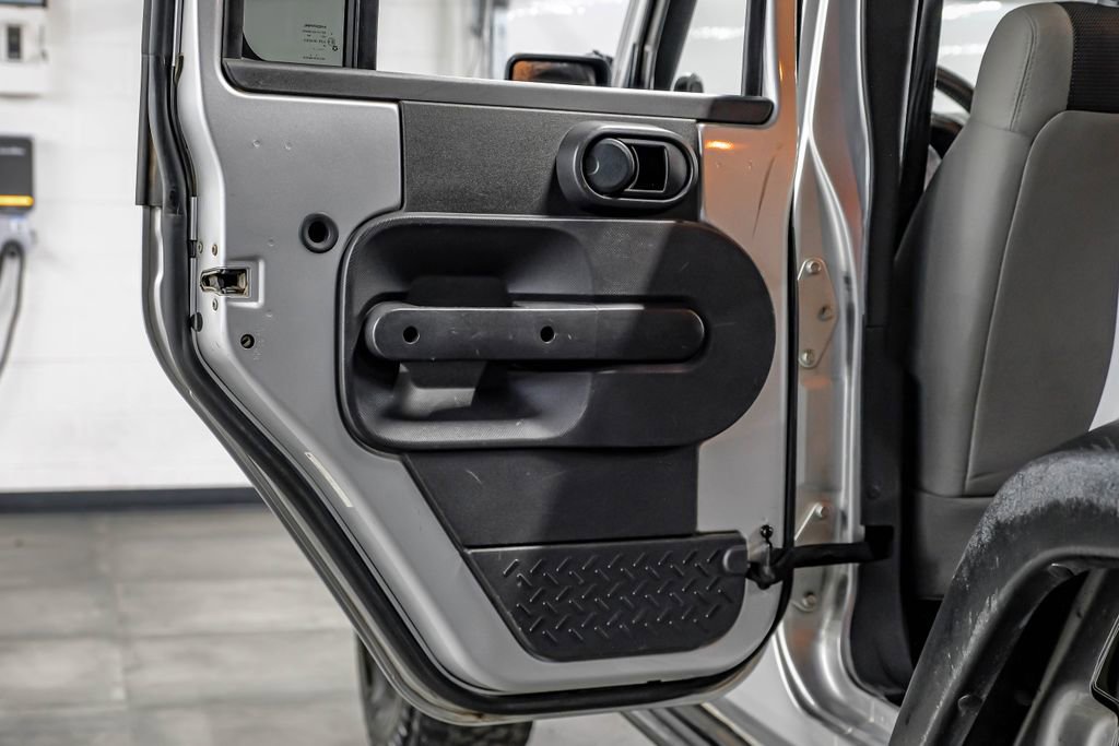 Used 2007 Jeep Wrangler X image 43