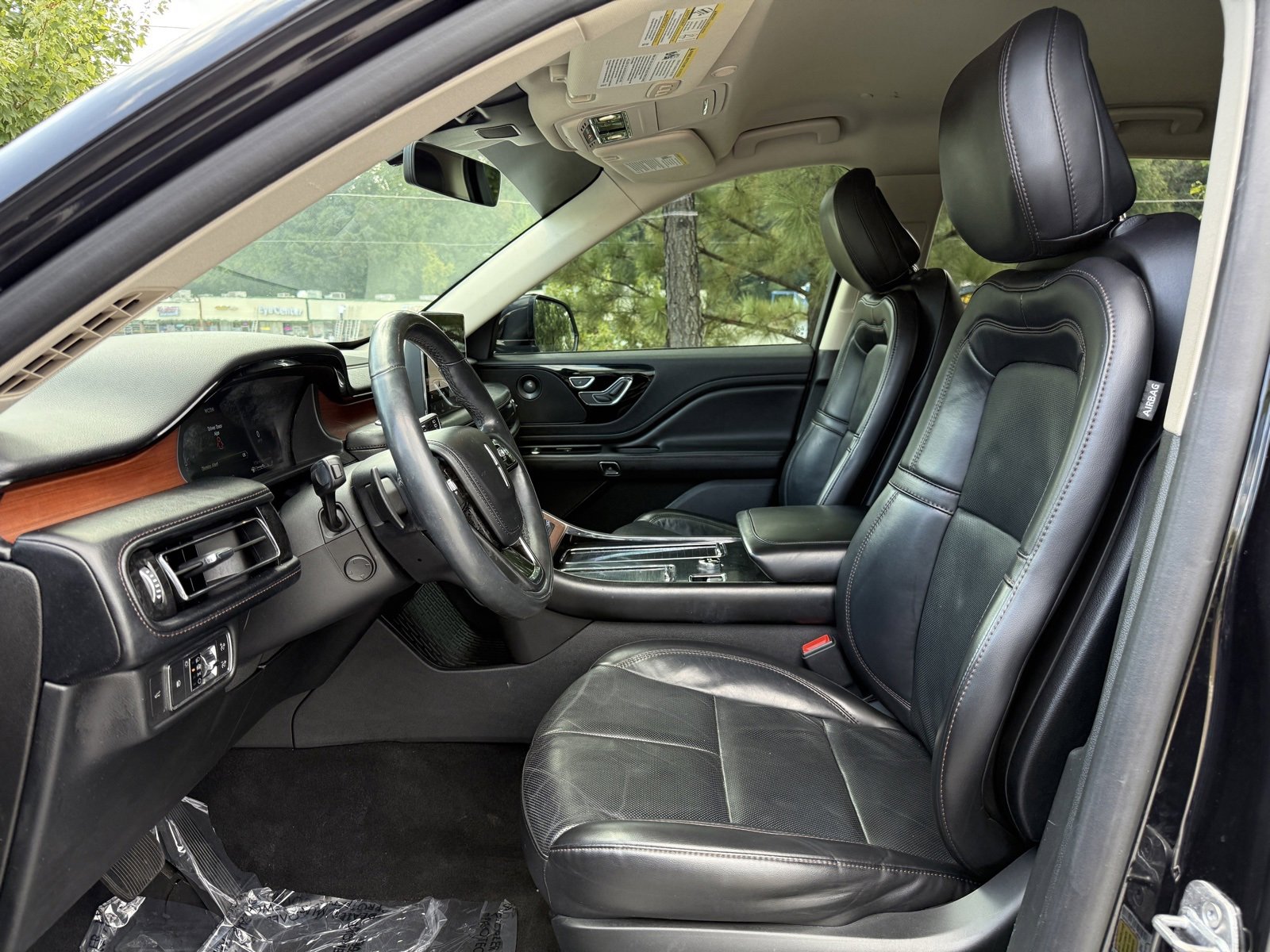 Used 2020 Lincoln Aviator Reserve w/ Elements Package Plus image 35