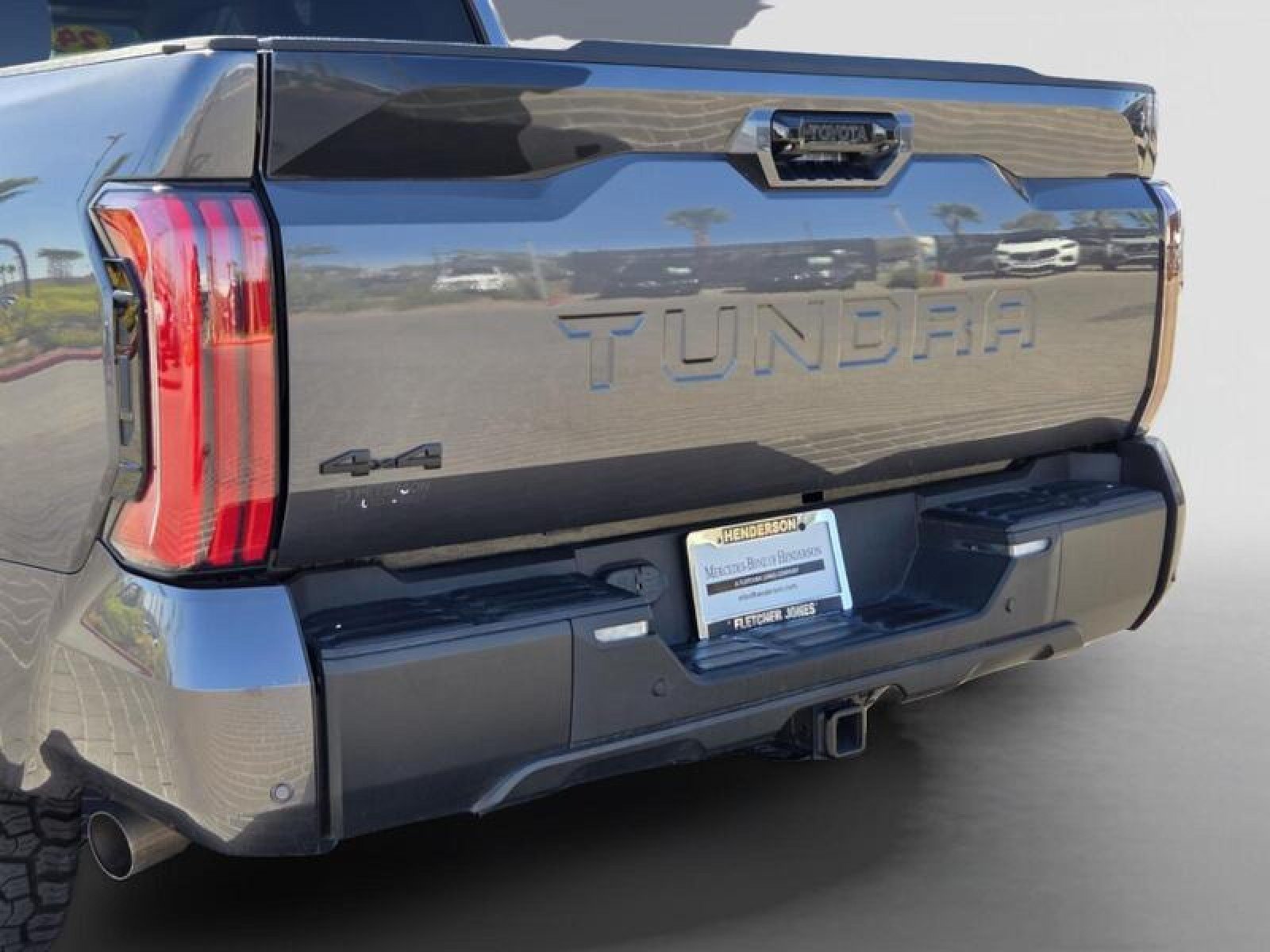 Used 2024 Toyota Tundra Limited AWD/4WD image 4