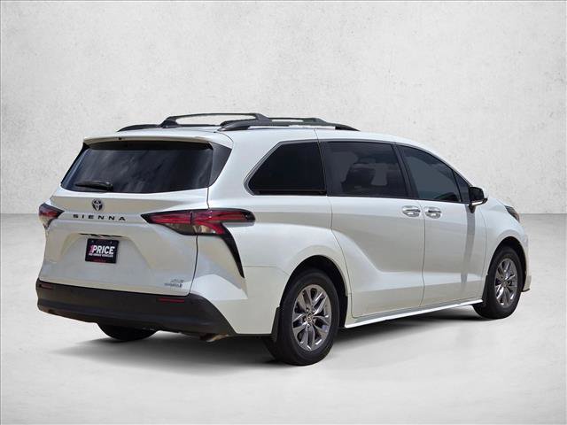 Used 2022 Toyota Sienna XLE FWD image 5