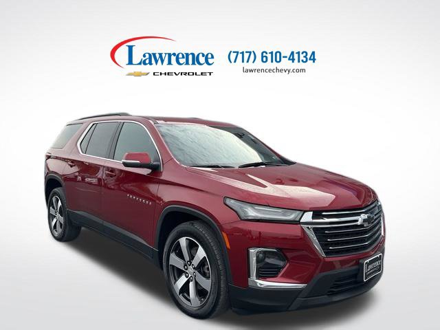 Used 2023 Chevrolet Traverse LT w/ LT Premium Package AWD/4WD image 1