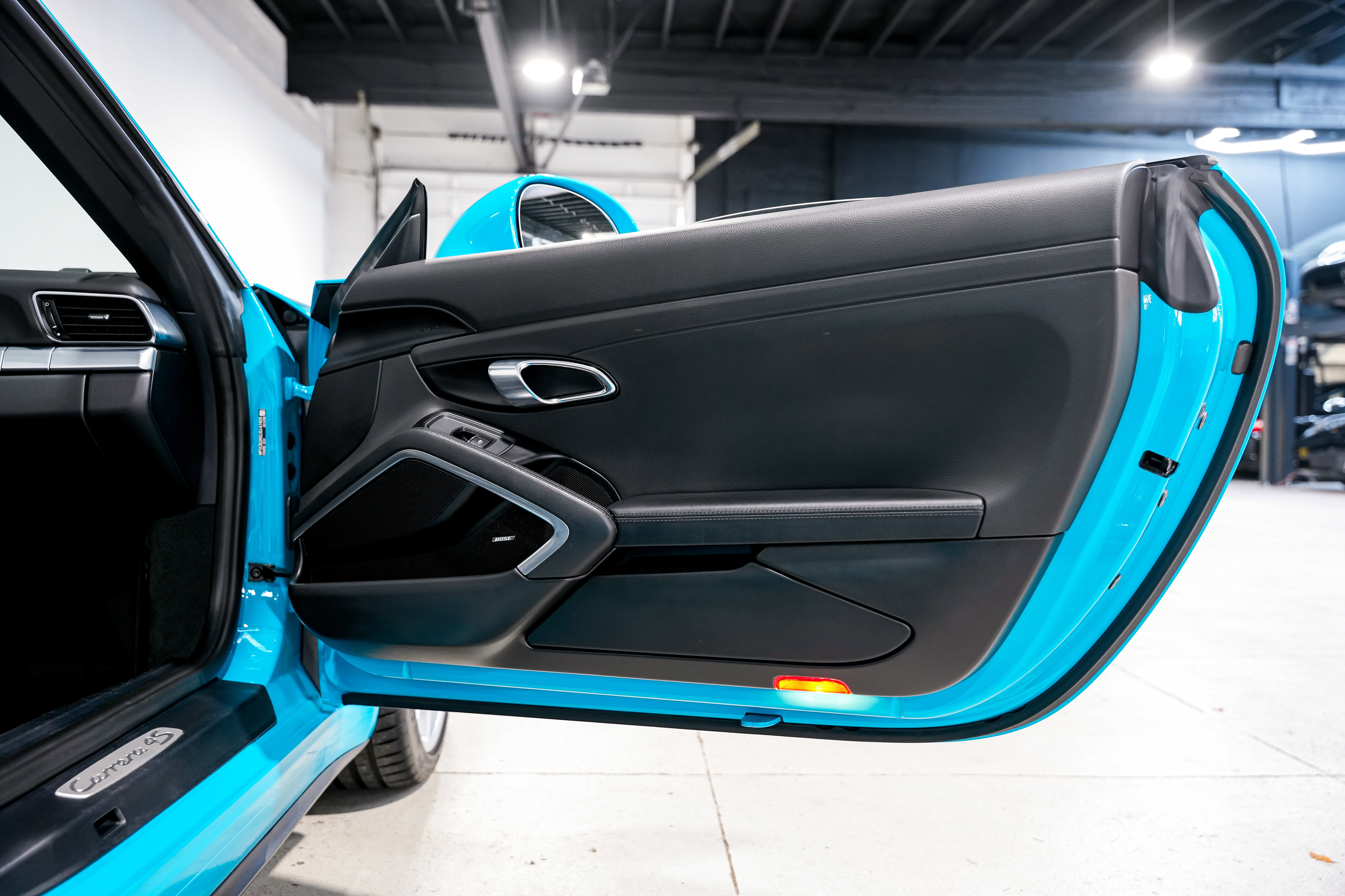 Used 2018 Porsche 911 Carrera 4S image 26