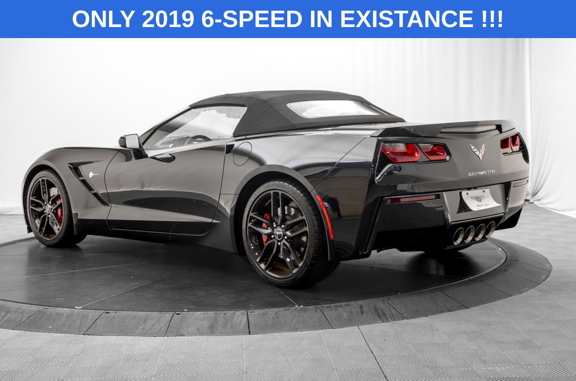 Used 2019 Chevrolet Corvette Stingray Convertible RWD image 11