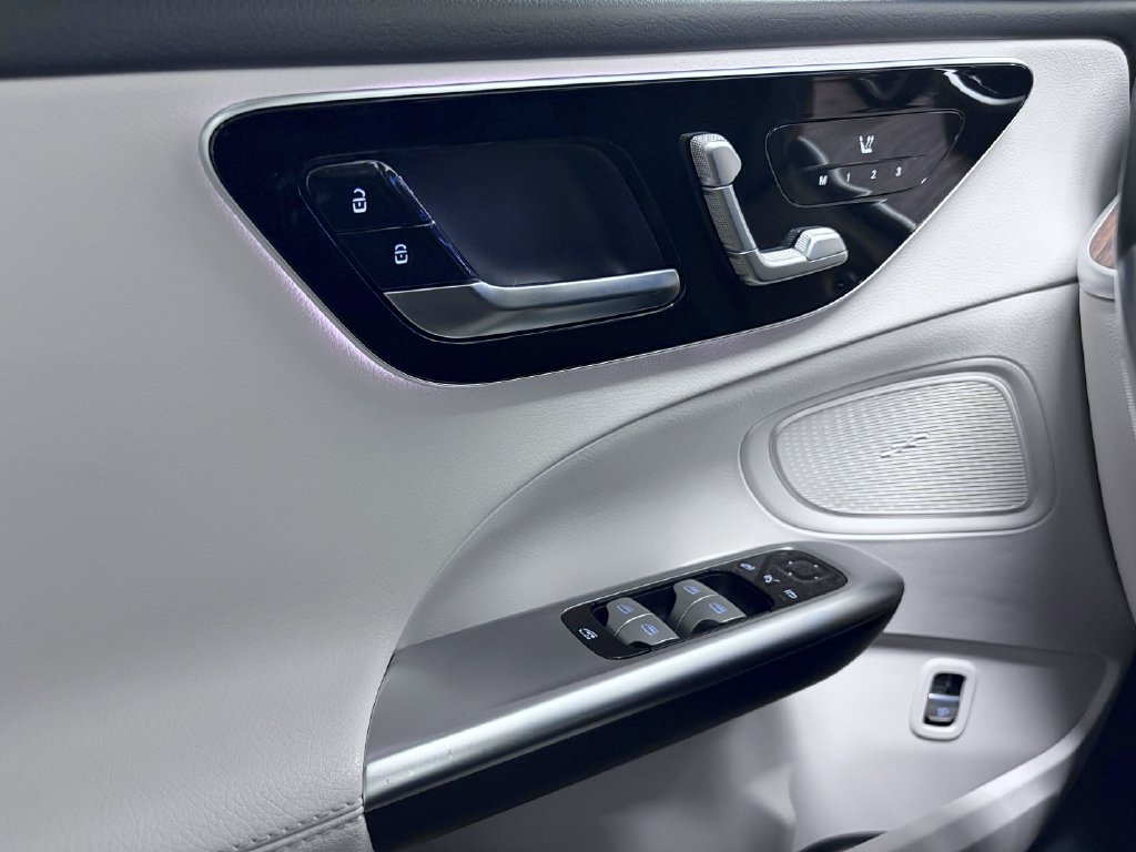 Certified 2023 Mercedes-Benz C 300 4MATIC Sedan image 23