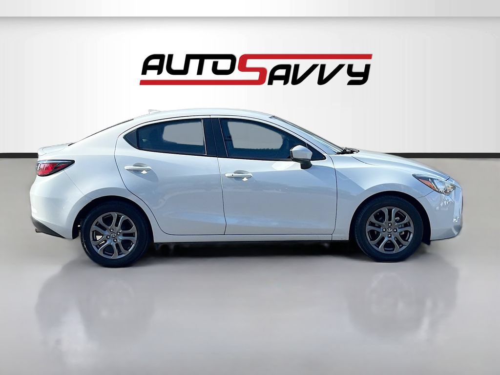 Used 2019 Toyota Yaris LE FWD image 8