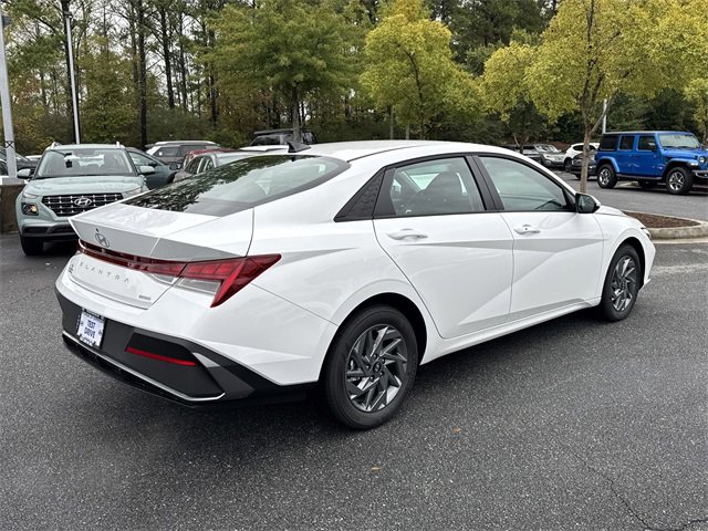 New 2026 Hyundai Elantra Blue image 7