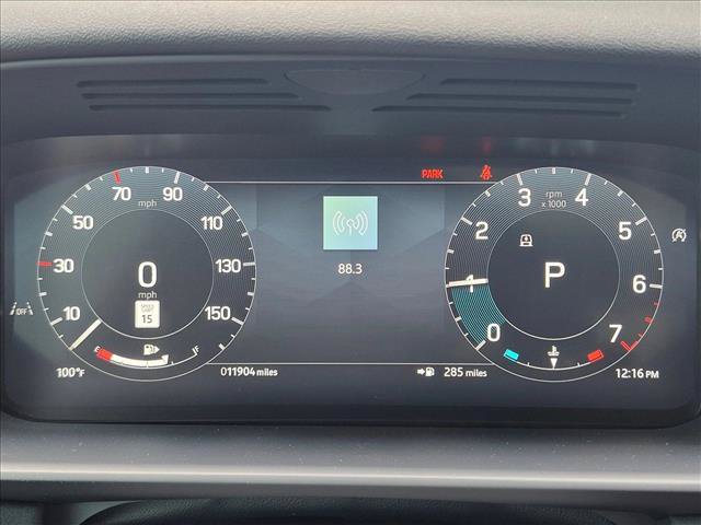 Used 2024 Land Rover Discovery S AWD/4WD image 10