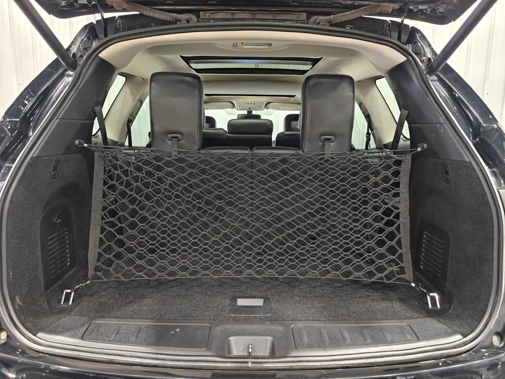 Used 2019 Nissan Pathfinder Platinum AWD/4WD image 34